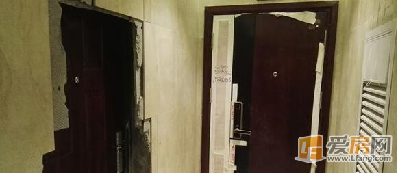 玩不成！铜锣湾业主私自对房屋改 城管将进行强制拆除