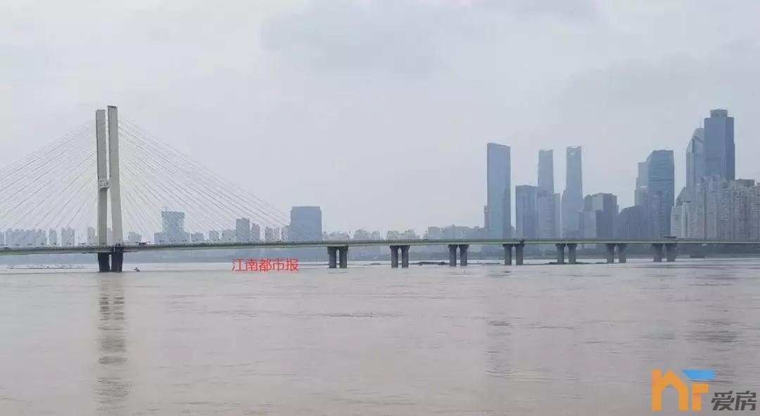 八一大桥1.jpg